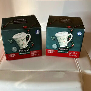 Pflatzgraff Winterberry Themed (2)tea mugs with lids. Original box. No infusers.